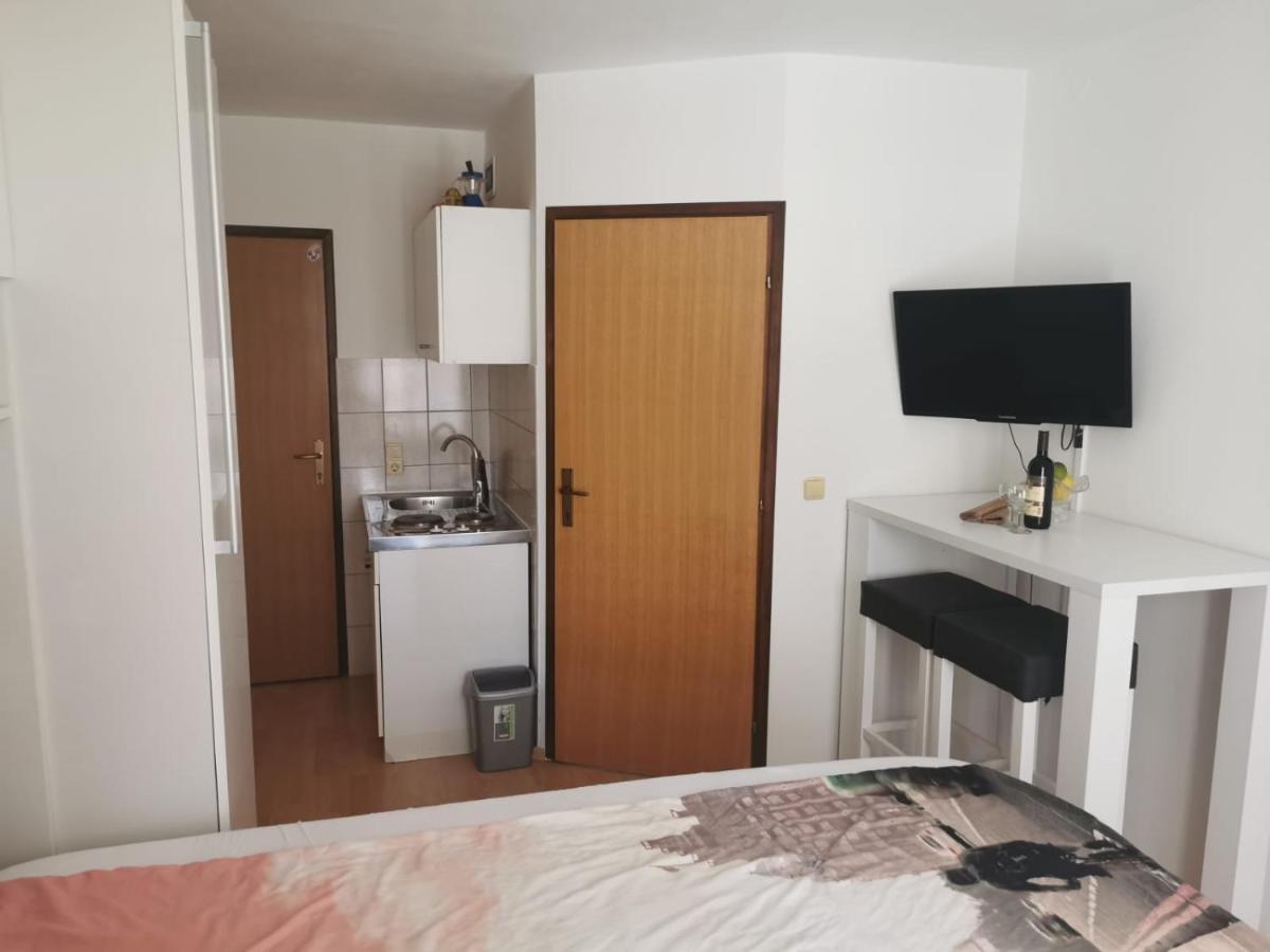 Apartments Ivi Vir Εξωτερικό φωτογραφία