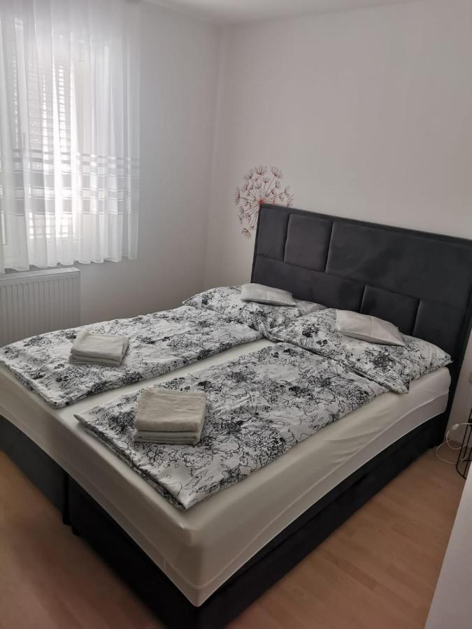 Apartments Ivi Vir Εξωτερικό φωτογραφία