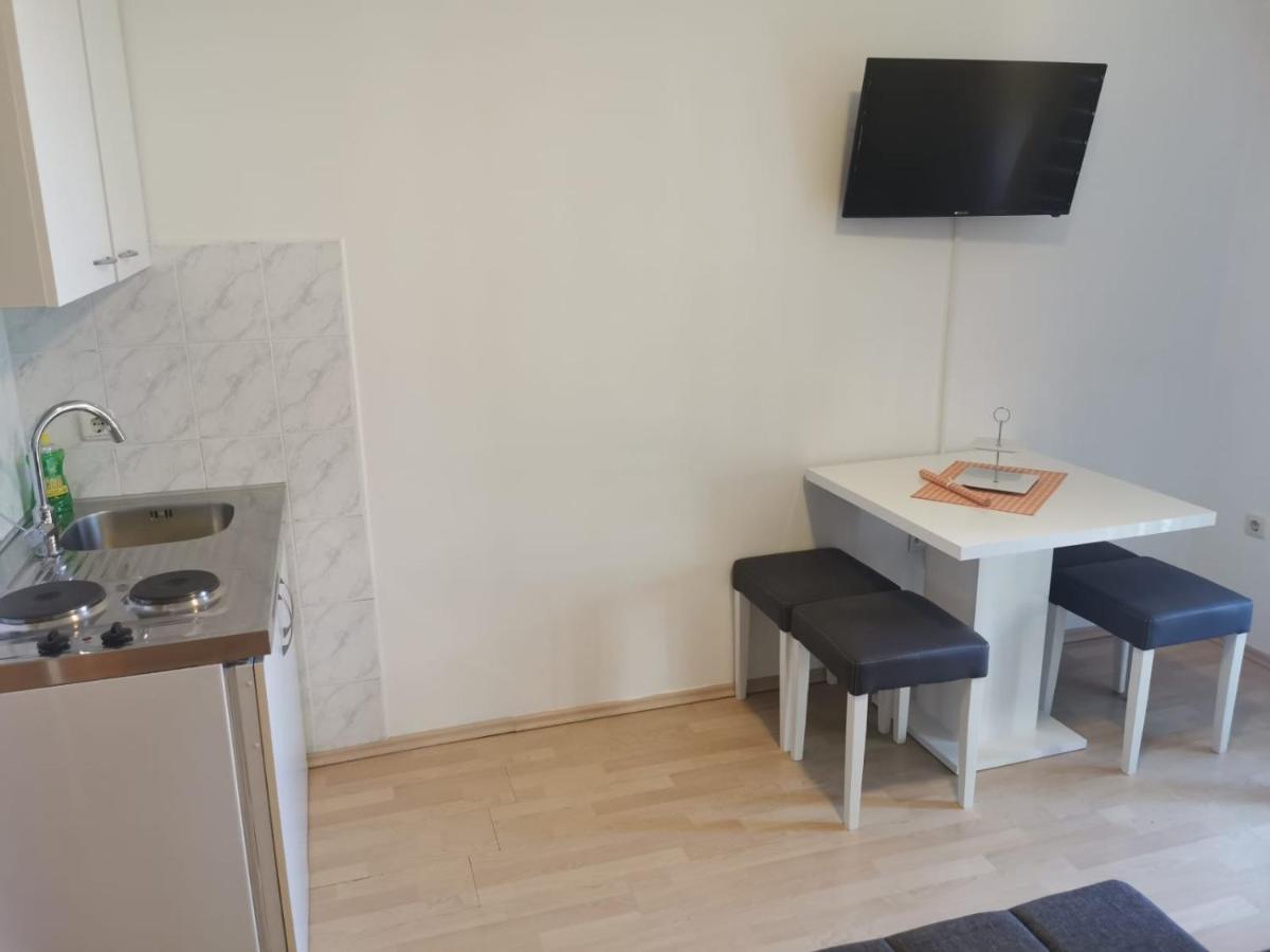 Apartments Ivi Vir Εξωτερικό φωτογραφία
